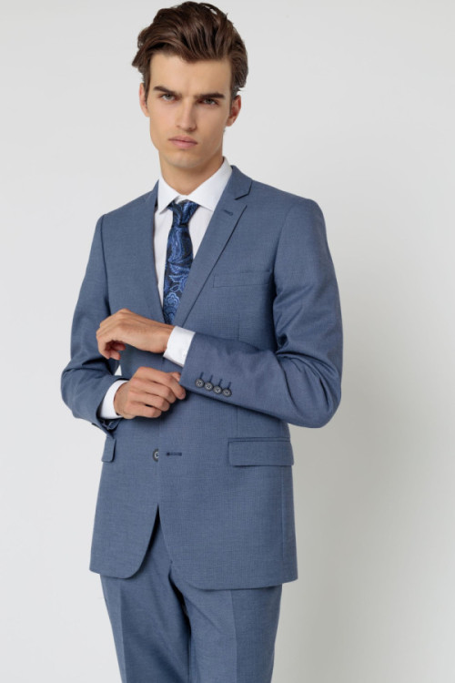 Blue Suit nr 044