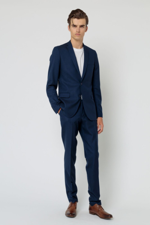 Navy Suit nr 036