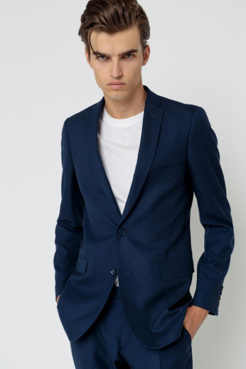 Navy Suit nr 036