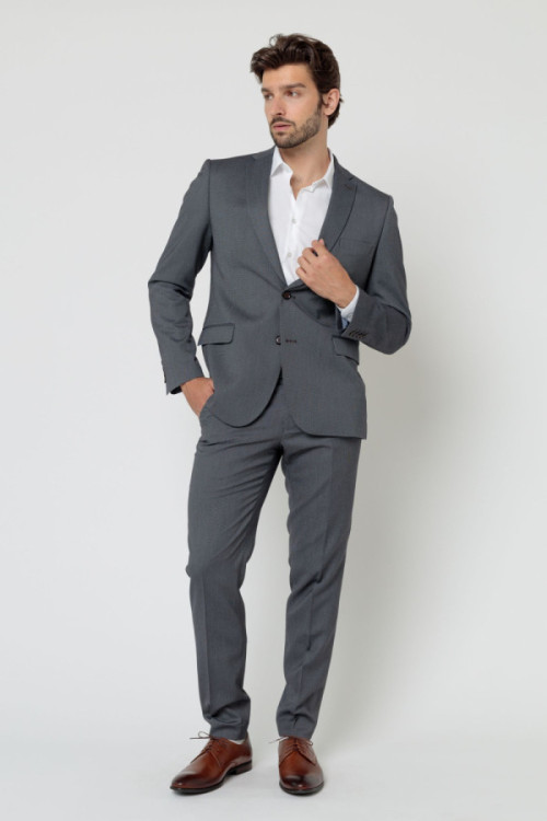 Grey Suit nr 140