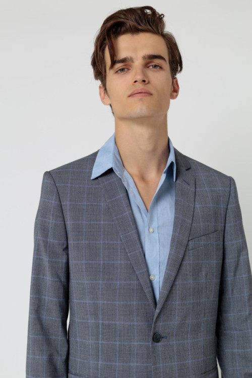 Grey Checked Suit nr 060